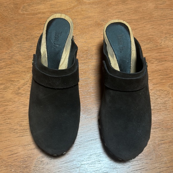 Lisa B Clogs - Picture 2 of 6